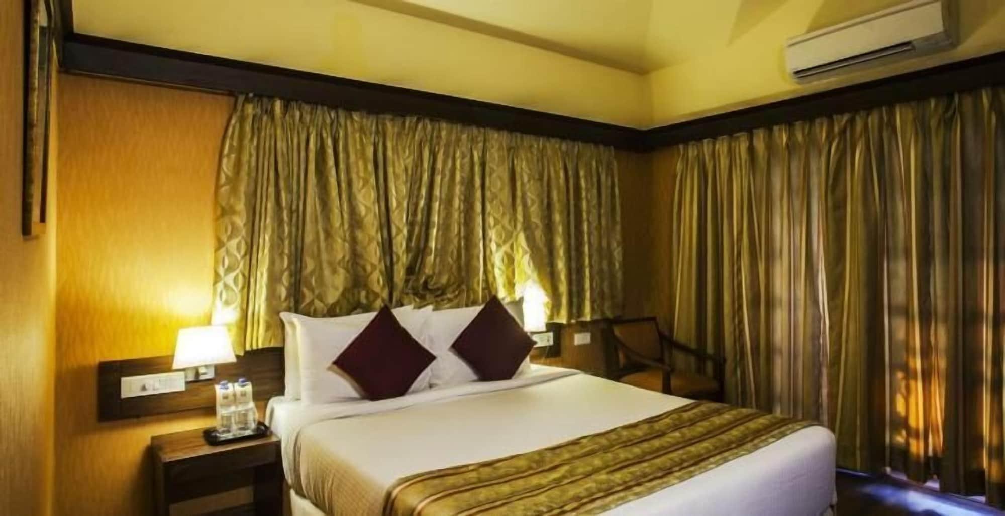 Marquis Beach Resort Candolim Exterior foto
