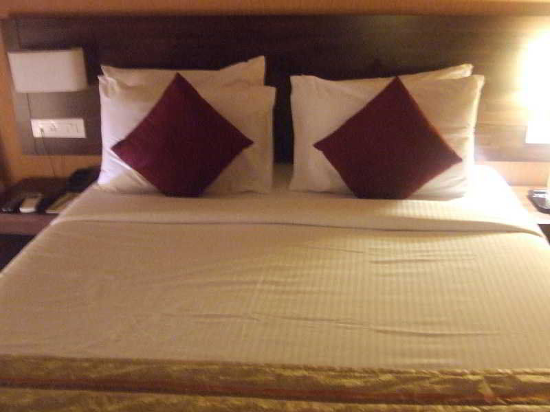 Marquis Beach Resort Candolim Exterior foto
