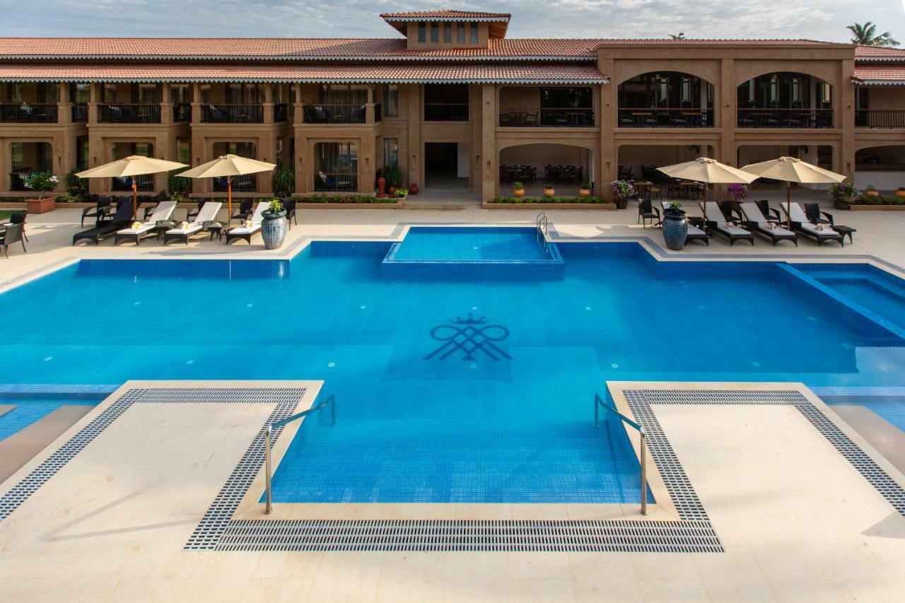 Marquis Beach Resort Candolim Exterior foto